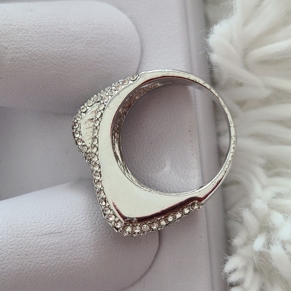 SILVER colored statement chunky stacking ring with Cubic zirconia stones Size 8 - Picture 3 of 4